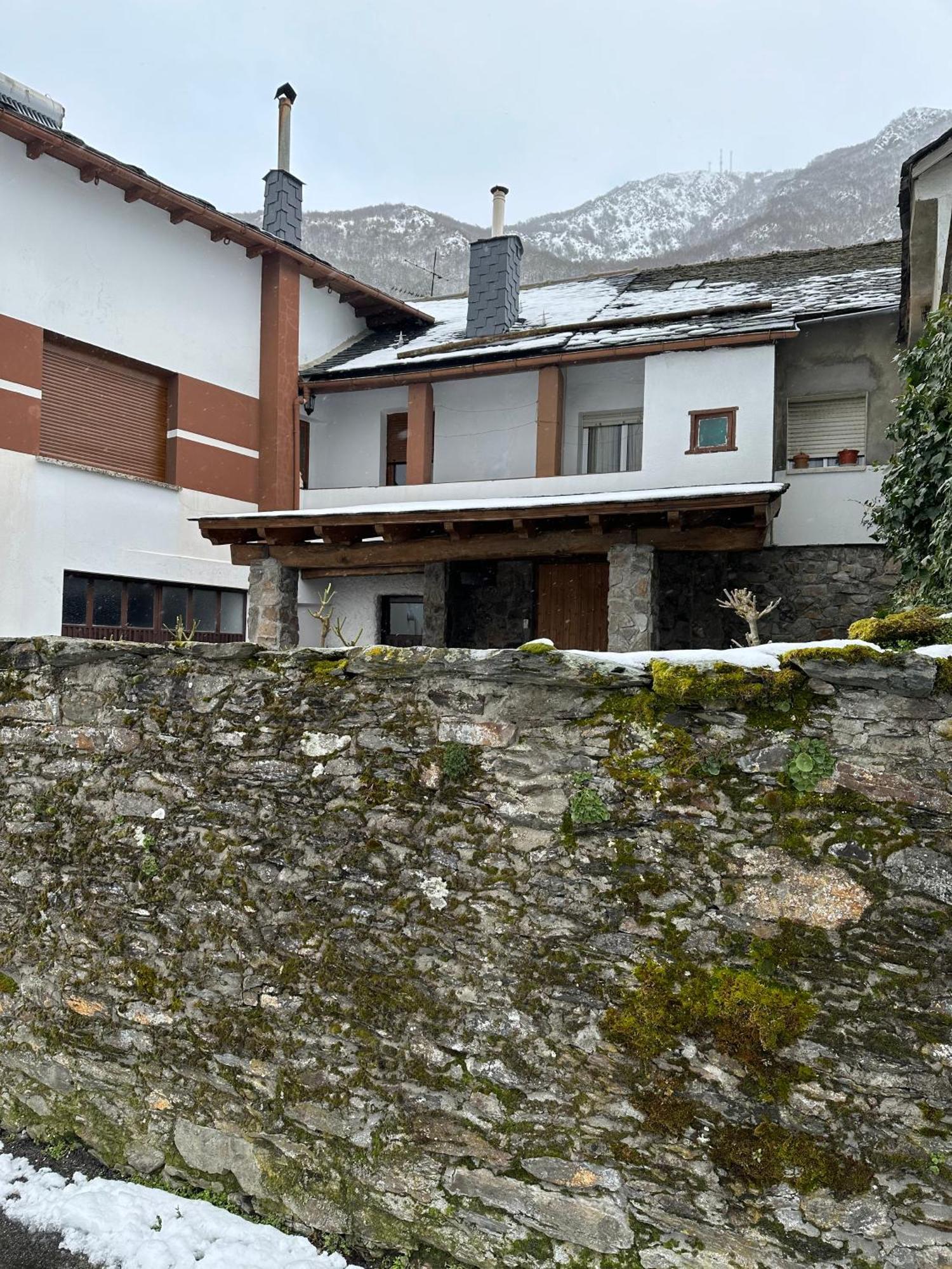 La Casa Del Maestro Villa Rabanal Екстериор снимка